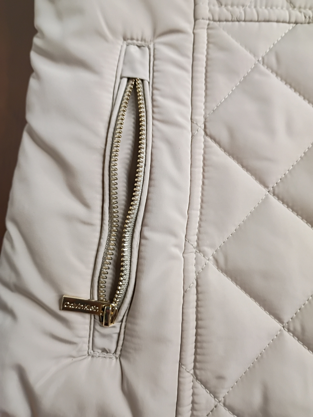 Calvin Klein Quilted Faux-Fur Collar Puffer Vest - Beige - Picture 3 of 12